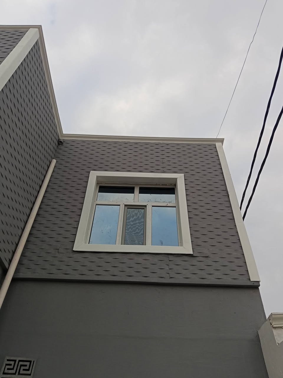 السلام عليكم صباغ داخلي وخارجي شغل فوم ركم  طلس عام خفاء سراميك صبغ اخشاب  حداديه واجهيات شغل درجه اوله عملي داخل صفحه للستفسار واتساب او مراسلت صفحه  حالين متفرغ ***********
