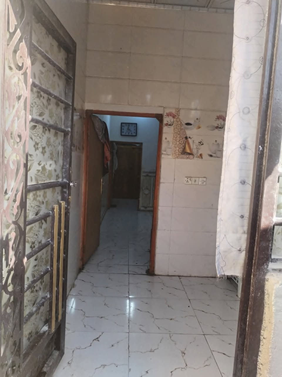 بيت للبيع الشبانات قرب جامع السجاد قبل الحولي قريب ع بانزين خانه النيزك مساحه 62 متر
اعقد 17 
السعر 72
***********
