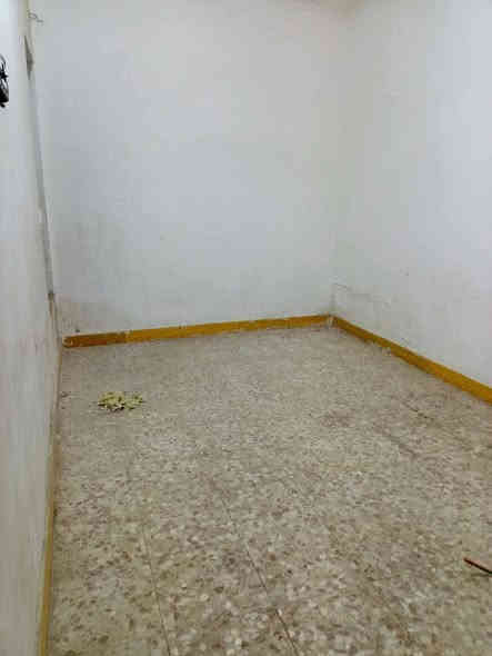 بيت #للايجار مساحته 110متر موقعه #التقيه_الثالثه   قرب مذخر الادويه يحتوي علئ غرفه وصاله ومطبخ واستقبال وصحيات داخليه و خارجيه  وكراج سياره 
#ايجاره 250 الف مع الماء والكهرباء 
للاستفسار اكثر
*********** واذا اكو احد شراي هم للبيع
