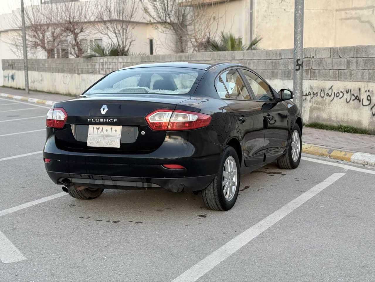 ڕینۆ فلۆنس ٢٠١١  بێبۆیاخ گێڕ و مەکینەی نەکراوە تەوە  
زۆر تند و تۆڵە بێ مەسرە فە سەنەوی بەسەر چووە  سعری ٦٢ گەڵاو مەجال 
سەیارەکە لە زەڕایەنە  بۆ پەیوەندی ***********----*********** دار بنديهكان, السليمانية
