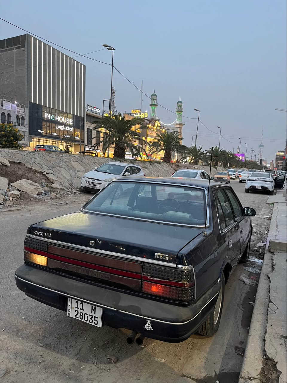 السلام عليكم
للبيع كيا كونكورد موديل 1993 رقم بغداد دولي باسمي السياره بلاديه كير أوتوماتيك مكينتها زينه ومابيها تبخير السياره جاهزه وكامله
مكاني بغداد زيونه
السعر 27
هاتف *********** بغداد, العراق
