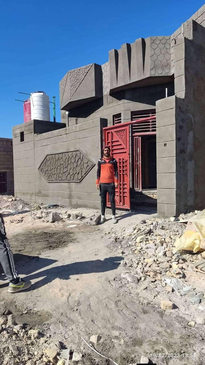 سلام عليكم لبخ  تبياض نثر جص درجه اولى لعمل داخل قضاء المدينه ومناطق اخرى اي استفسار ع رقم ***********
رقم اثير واتساب ***********
