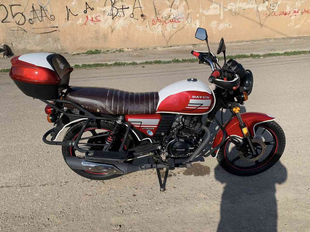 السلام عليكم دراجه  للبيع موديل 23بدون رقم سعر مليون ونص بي مجال لاستفسار التواصل عل الرقم ***********
