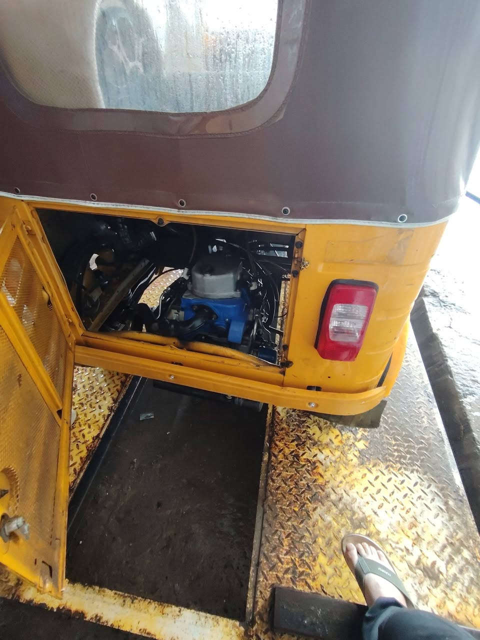 سلام عليكم 20اوراق اوراق أوراق 7 مكاني بغداد شعب سعر خمس ملاين وبيه مجال بسيط رقمي ***********
