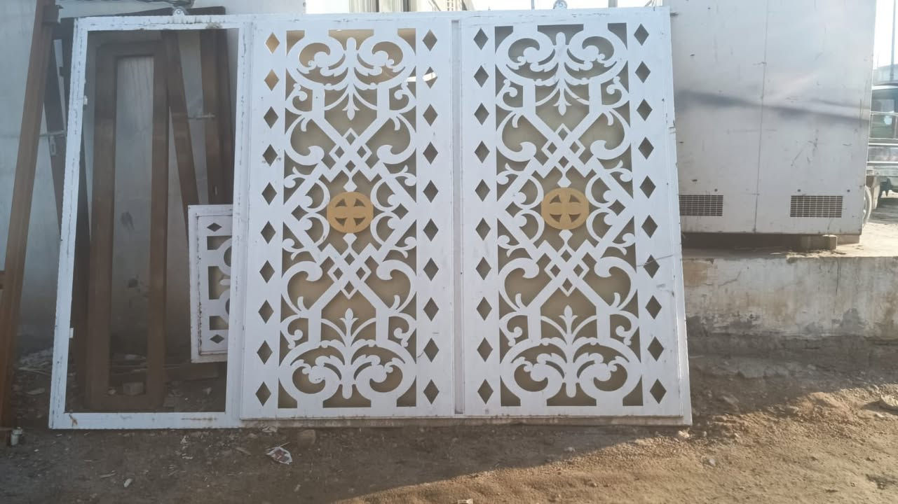 ‏باب بيت للبيع نظيفة كلش السعر 350 بيه مجال قليل. ***********￼
