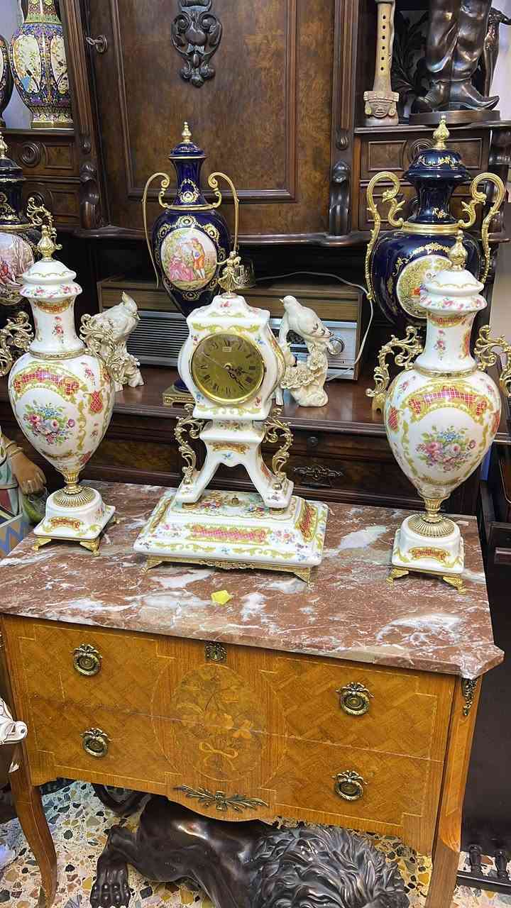 كروب ساعه مع شمعدان انتيك فرنسي قديم ونضيف جدا مكاني بغداد يوجد توصيل


**إذا كنت صاحب هذا الإعلان وتريد حذفه لأي سبب، رجاءا أرسل رسالة إلى الدعم الفني**