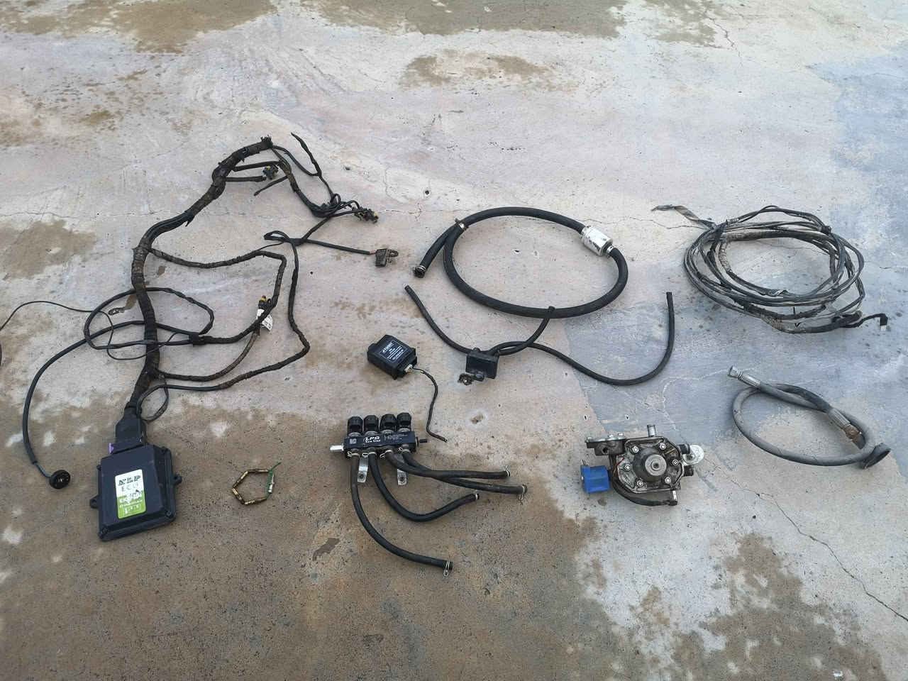 غازي توركي 80لتري سبير جوار بستن بؤ فروشتن به شه رت كامله بؤ هه موو سه ياره كي جوار بستن ده بيت بؤ بيكاب و باس ده بيت2022
شوئن هه ولير
بؤ داوا كردن نامه بنيره أربيل, العراق


**إذا كنت صاحب هذا الإعلان وتريد حذفه لأي سبب، رجاءا أرسل رسالة إلى الدعم الفني**