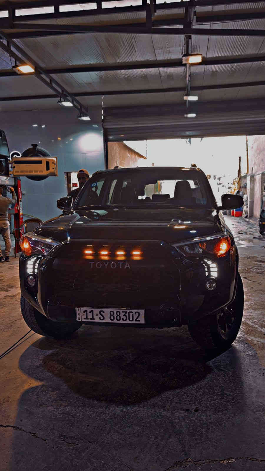 فور رنر 2020 SR5  بلاك المرغوبة سيارة جديدة برغي مناقصه صبغ بنيد فقط و دعامية ماشية 70 الف السعر 290$ بيها مجال قليل العنوان بغداد حي الجامعة و بالعافية ع الي ياخذها وهذا رقمي
 ‭0773 239 3517‬
