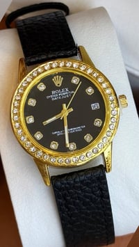 ساعة رولكس • نسائي