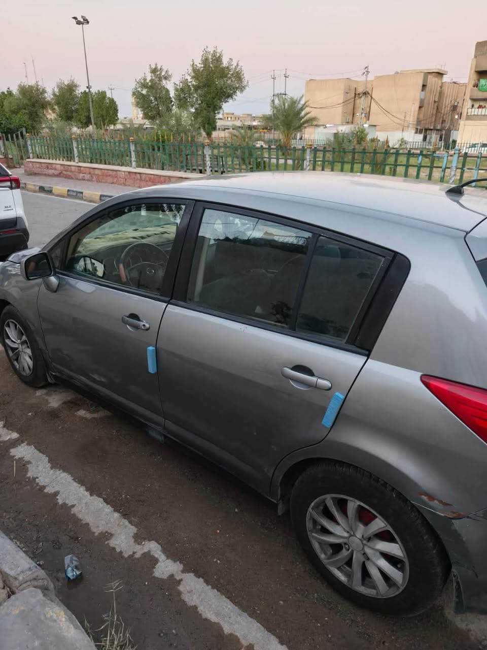 نيسان ڤيرسا ٢٠٠٩
كير ومحرك بلادي محرك ١٨٠٠
بيها جاملغ امامي فقط
السعر ٦٧
مكان السياره واسط ***********
