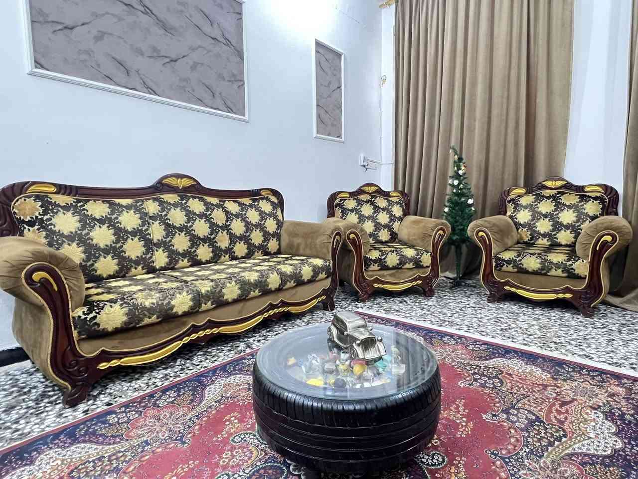تخم للبيع تزكام شغل ثكيل كلش
السعر ٣٥٠ وبي مجال قليل حله ابي غرق 

اتصال او واتساب 

***********
