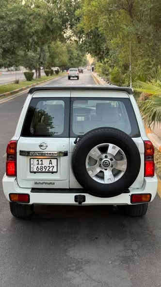 سلام عليكم اخوان عندي نيسان باترول سفاري ٢٠٠٩ كير اوتماتيك محرك ٤٨٠٠ مكفول محرك ولكير ولتبريد شغال ثلاثةقطع ثلاجه داخل بيجي رقم بغداد انكليزي جاهزة عليهه ادامه كاملة رايد مراوس بجمسي سييرا باب طويل بدي قصير اذا موجود نتواصل عالرقم *********** سيارة سعره ١٧٥ اربع قطع صبغ صفحه عكس سايق
