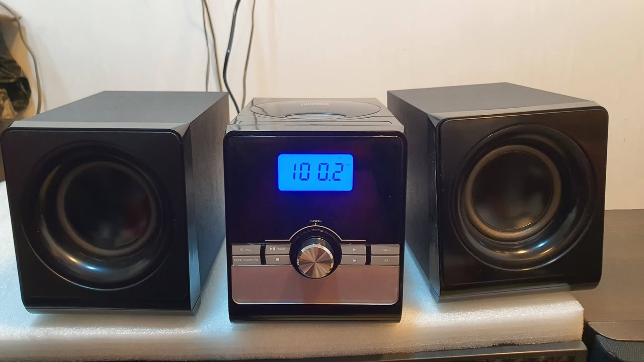 سستم مني بآلة  جهاز جديد كارتون  شغال راديو وسي دي
للبيع ٣٥ الف سعر نهائي  يوجد توصيل


**إذا كنت صاحب هذا الإعلان وتريد حذفه لأي سبب، رجاءا أرسل رسالة إلى الدعم الفني**