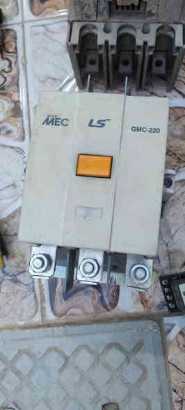 غراض للبيع شلع صندوق بورد 50/70 قواطع 400..250...100...باقي تفاصيل موجود بالصوره 600الف بي مجال
رقم..***********
