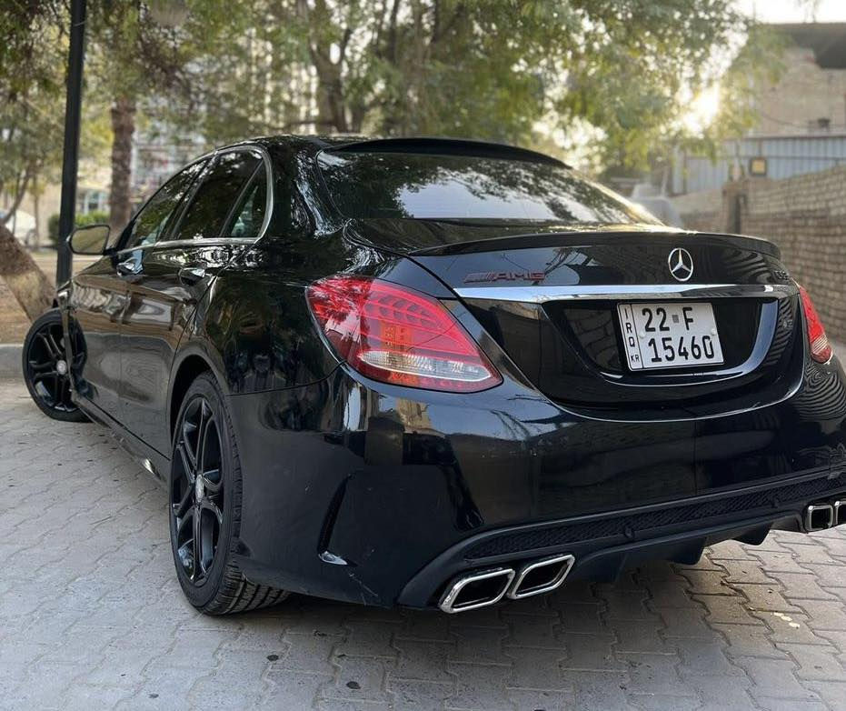 سلام عليكم
مارسدس موديل 2016 
وارد امريكي C300
 السياره جديده  
بجم عدسات زنون 
رادار جانبي 
نضام ترحيب اضويه جانبيه بليدات مال باب 5 بصمه دخول ذكي صندوق كهرباء 
كامره خلفيه دواره  
ويل كب بلادي حجم 18 تخم تاير جديد  تحكمات استيرن وشفتات استيرن 
تبريد قطعتين هند بريك دكمه
 انضمه قياده 
كشنات كهرباء وخزن 
وتدفئه الكشنات الاماميه 
ستيرن كهرباء  دبل ماوس 
مكينه 2000 تيربو 
لد نهاري رادار جانبي والمرايات الجانبيه قلابه كامره خلفيه دواره 
حادثه قطعتين وبيه قطعتين صبغ بالعراق    
كير محرك  صدر جاهزه
 شاشه جبيره  
ارقم اربيل تحويل مباشر  
مكان سياره بغداد بسمايه 
سعر 177مجال بسيط
***********
