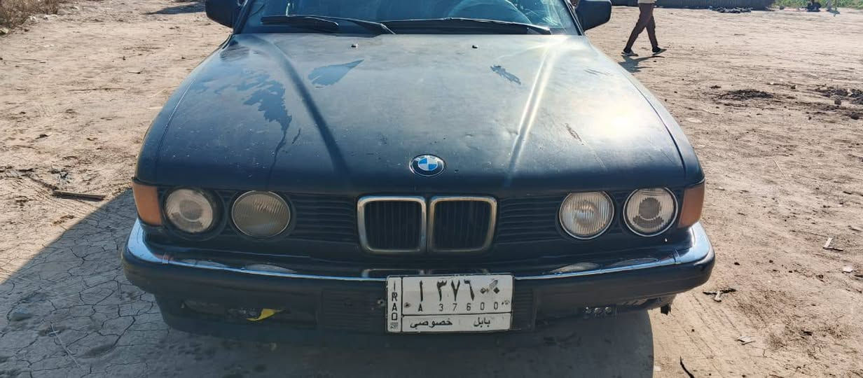 السلام عليكم
بي ام 730 اصل 

كير مكينه حداديه كفاله 

تبريد ثلج 

تخم تأير جديد 

رقم بابل تحويل مباشر 

سنويه ساقطه سنتين 

نواقص بسيطه 

للبيع او مراوس 
سعر 38

مكاني بابل 

***********
