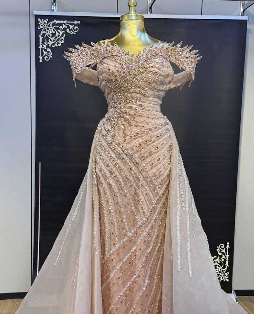 فساتين للبيع نظافة ١٠٠%
توجد خدمة توصيل


**إذا كنت صاحب هذا الإعلان وتريد حذفه لأي سبب، رجاءا أرسل رسالة إلى الدعم الفني**