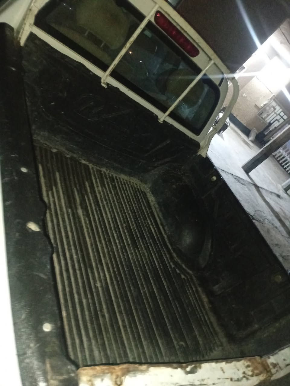 السلام عليكم سياره بيكم ازوزه موديل 2007 سياره حلوه جديده رقم انبار بسمي تحويل مباشر ثاني يوم مكاني بغداد سريع الدوره الجديد رقمي ***********
