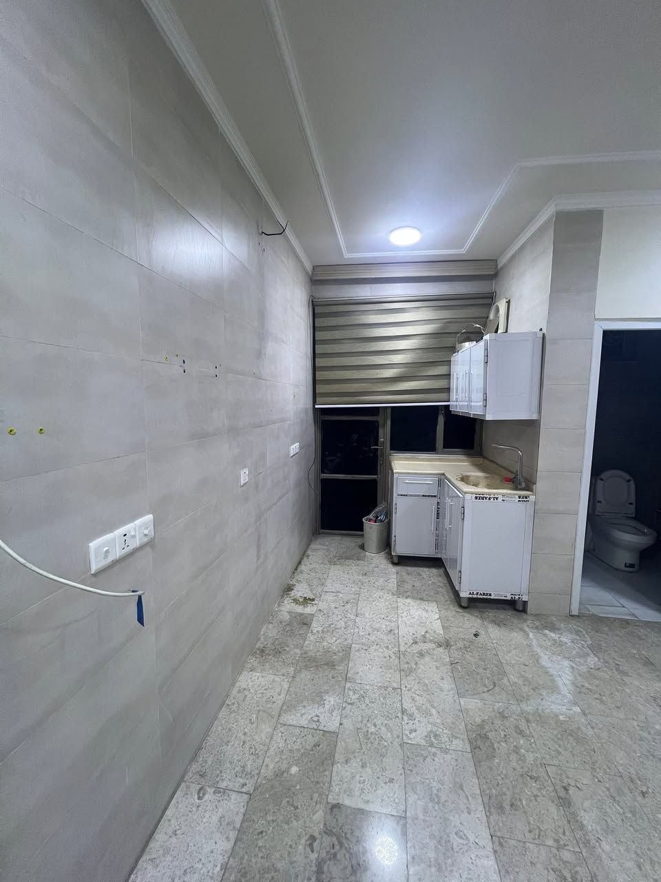 🏡شقه للايجار – بناء حديث ✨
✅زيونه محله 710
✅مساحه الشقه 50م
✅تحتوي على غرفه+صاله+مطبخ+حمام
✅الشقه طابق ثاني بدون مصعد
للتفاصيل أكثر الاتصال:

📞***********
📞***********
