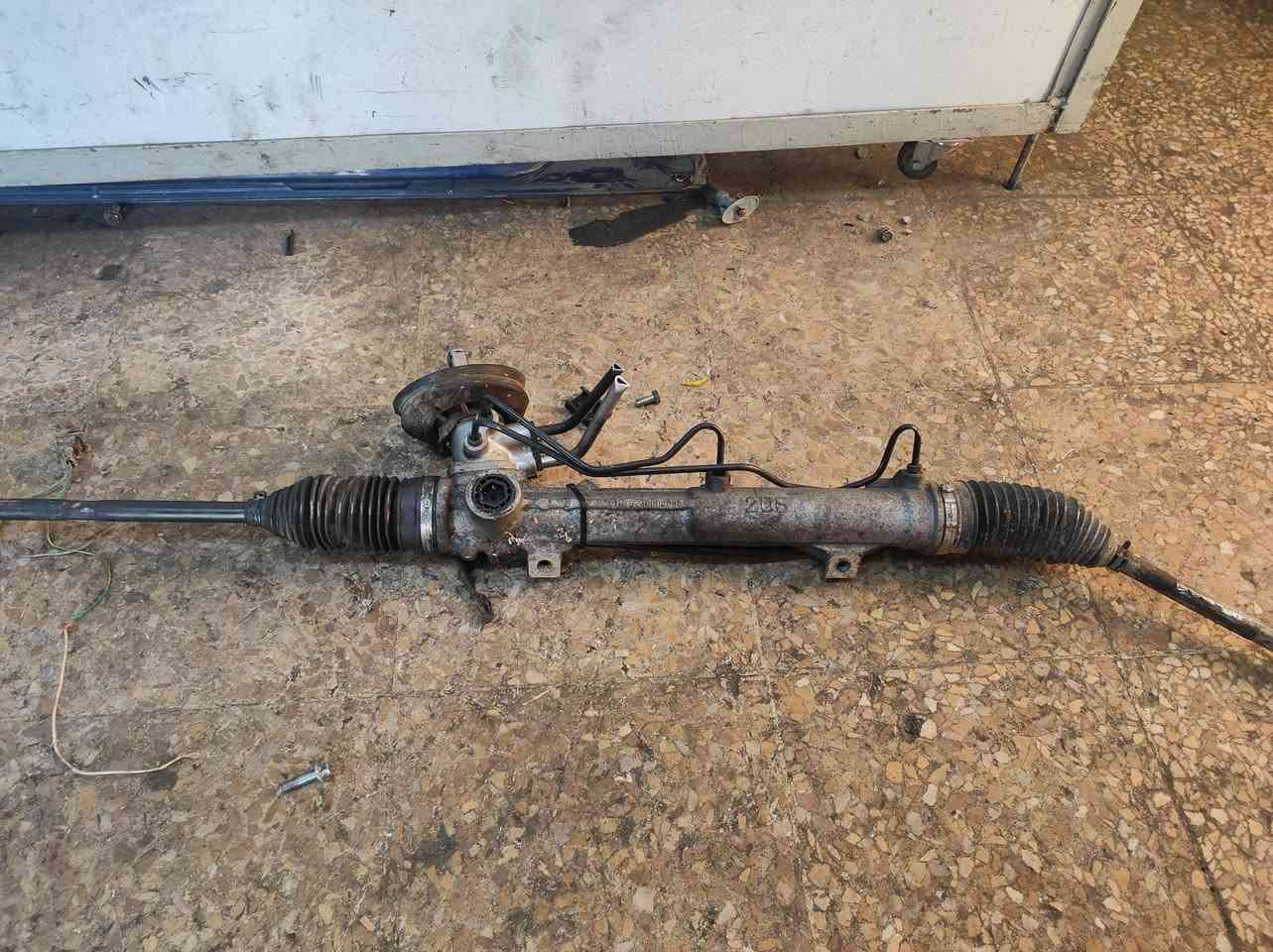 مشط ستيرن بيجو ٢٠٦ وارد سويسري كامل نظافه ١٠٠٪ 

٧٠ الف فقط 

توصيل ٥ لجميع المحافظات 

***********
