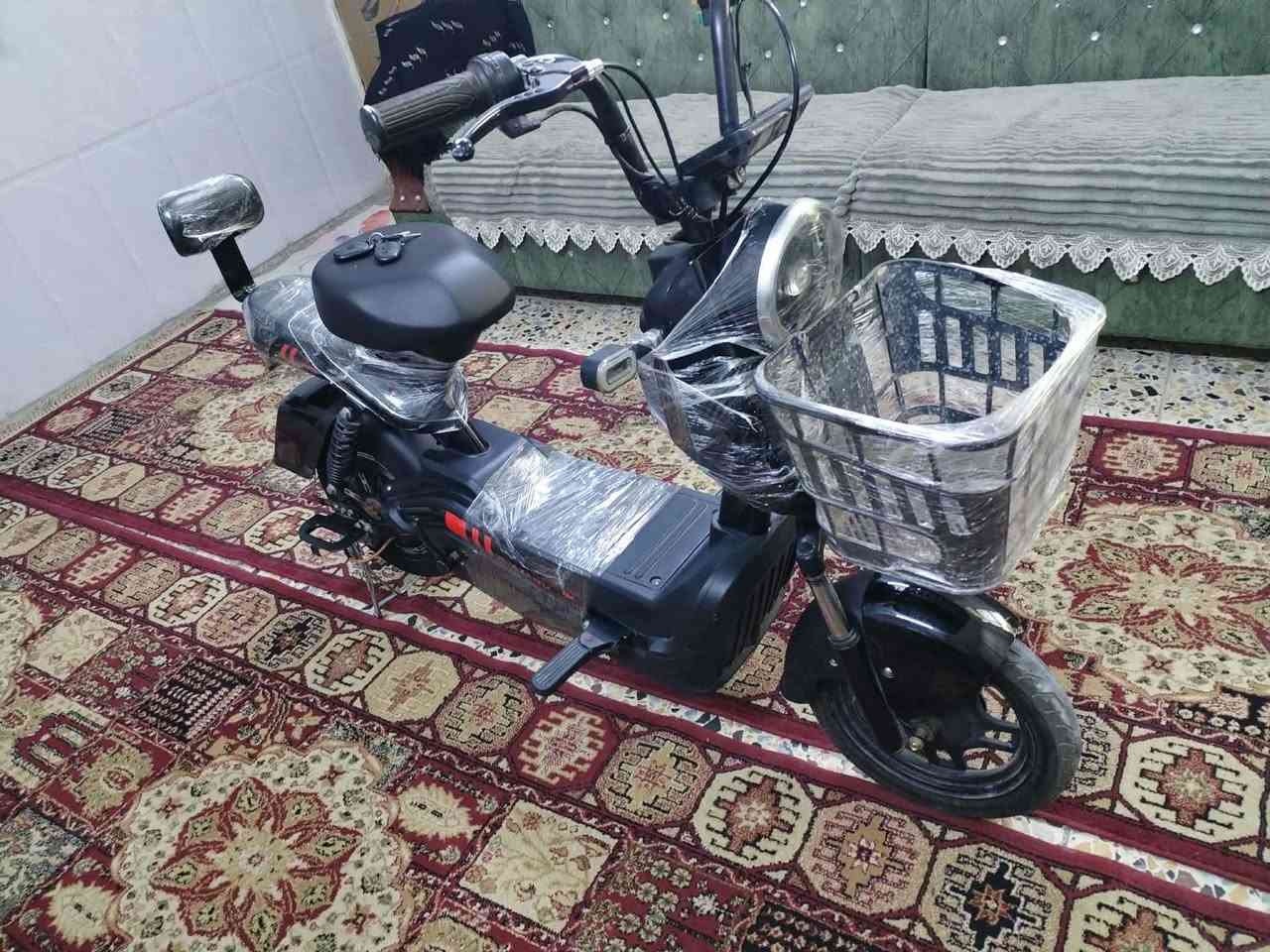 للبيع شحن سرعه ٦٠ بطريات ممتازه وياه شاحنه الدراجه شوفت عينك جديده المكان البياع شرطه الرابعه السعر 200 ***********
