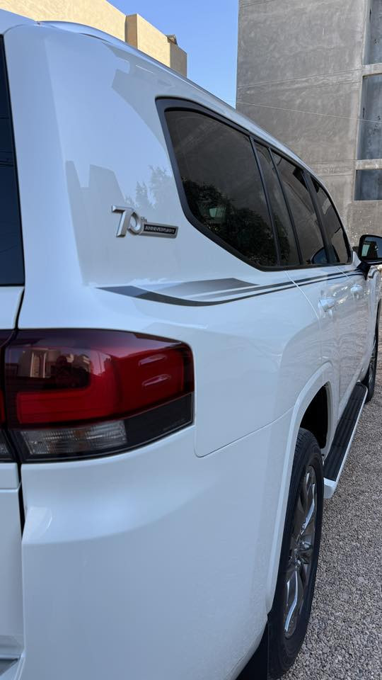 لاندكروز 2022 GXR باب اول فول مواصفات
باب اول فول مواصفات
ضمان تيوتا العراق جيهان
مغلفة بالكامل PPF سعره 18ورقه وضمان 10 سنوات

السياره مضلله بالكامل وبيها باج تضليل

السياره مبدل بيها 4 تبديلات دهن فقط شرط الفحص داخل شركة SAS
ماشيه 23الف شرط الفحص 
السياره مستخدمه جدا قليل ومامفتوحه حتى كشناتها الخلفيه
السياره بعدها بوضع زيرو ومكفوله من كلشي 
مامستبدل بيها اي شي حالها حال الزيرو 
رقم اربيل تحويل مباشر
السعر 665 

مكان السياره الفلوجه
***********
