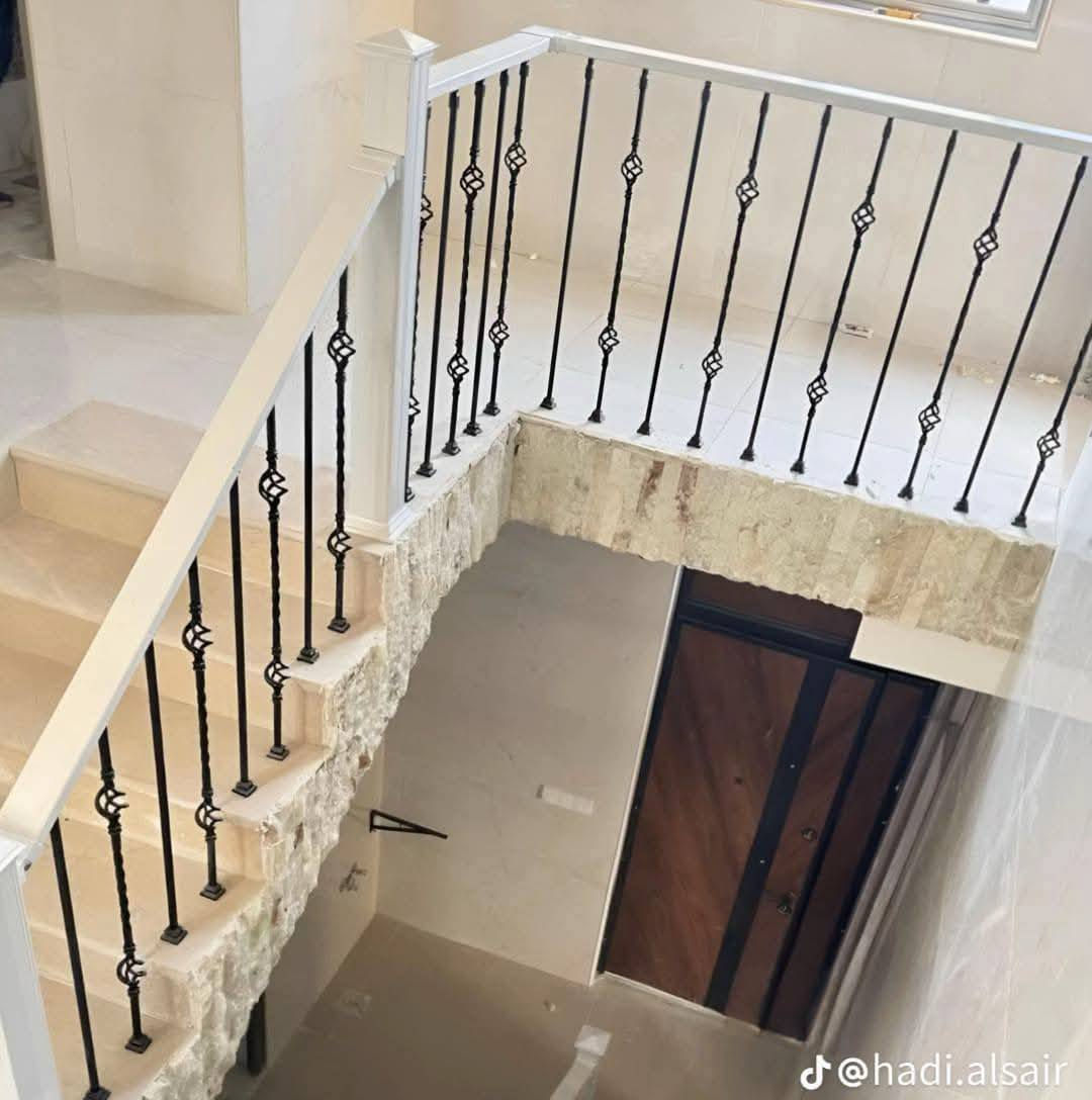 🔻الى أهالي الديوانية🔻
محجرات ألمنيوم بتصاميم عصرية 

نقدم لكم أجمل محجرات الألمنيوم المناسبة للدرج والبلكونات،
تصاميم أنيقة تضيف لمسة فخامة وأمان لبيتكم.

✔️ جودة عالية
✔️ شغل مرتب ودقيق
✔️ تصاميم حديثة تناسب كل البيوت
✔️ أسعار مناسبة

للحجز والاستفسار راسلونا على الواتساب
 ***********
اختار الفخامة… وخلي بيتك يبرز بالأجمل ✨
