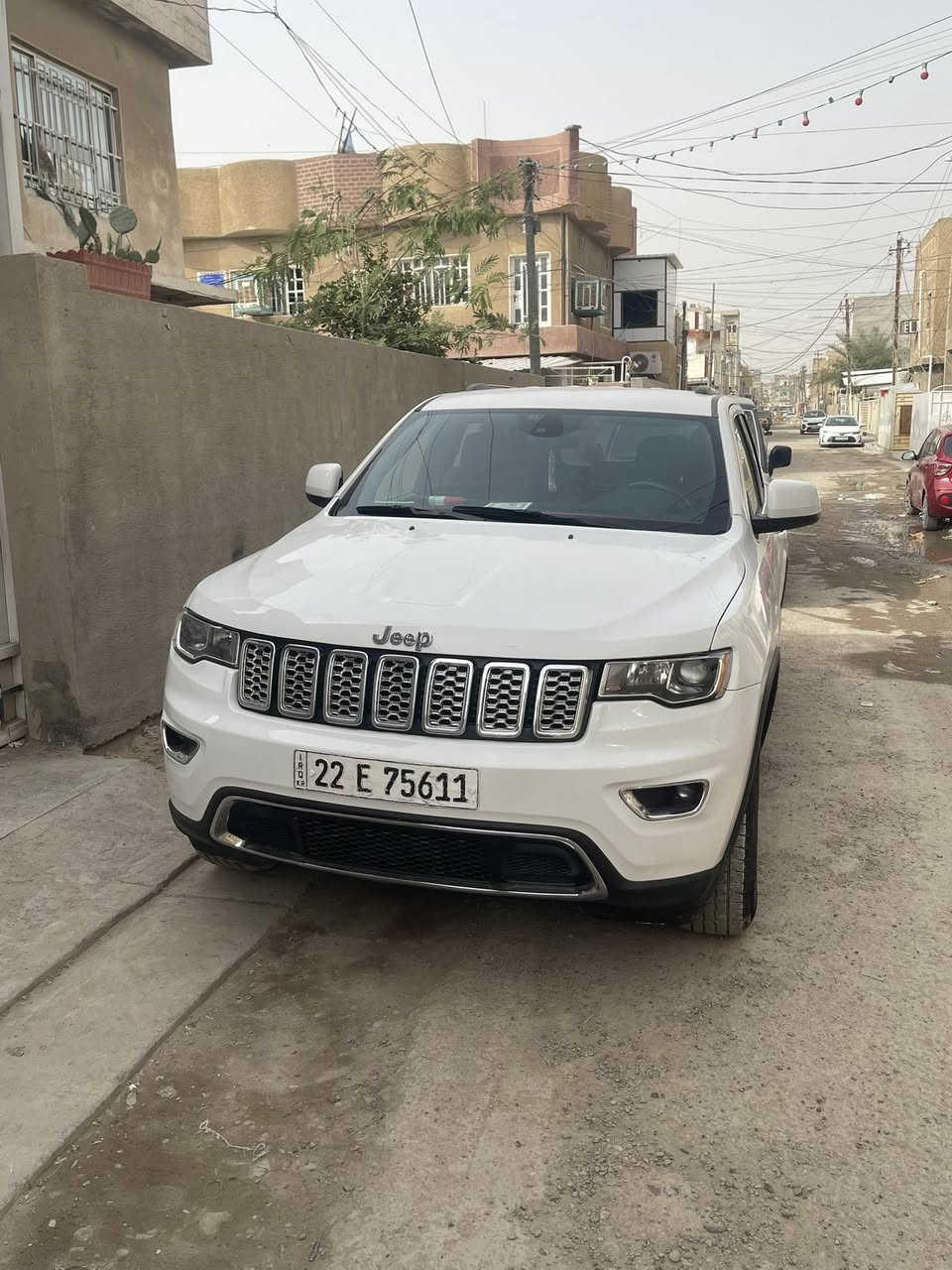 جيب لاريدو موديل 2020 رقم اربيل بسمي فخص وهزه جديده تحويل مباشر السياره بيها تبديل باب السايق وجاملغ ايسر  امامي بلادي نفس اللون وبنيد مبدل ومصبوغ وبيهد تبديل لغد السعر 193العنوان بغداد الامين تلفون ***********
