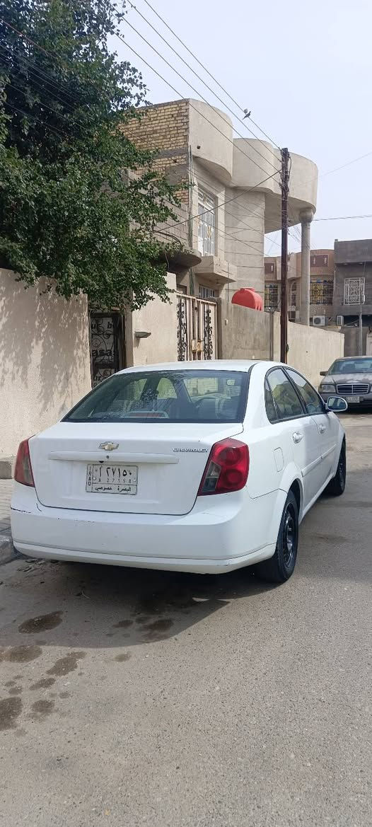 السلام عليكم سيارة اوبترة لبيع سيارة نضيفة واحلة من الصور السيارة على ايدي ما مخلي بيهة نقص مديل 2012 مكينة وكير وكهربايات كلهة مضبوطة وجدد مكينة 1600 السعر 75 
مكاني البصرة حي المهندسين تواصل (***********)
