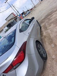 انترة للبيع موديل 2014 ماشيه 80 الف التواصل 07728458317