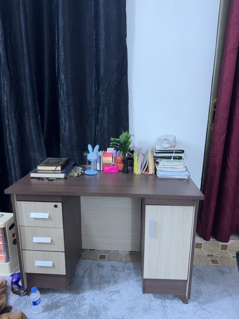 العنوان:صلاح الدين  سامراء 
مكتب دراسي جديد قليل الاستخدام واسع 
جديد كلش 