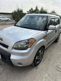 كيا سول موديل 2010 رقم بغداد بإسمي سنوية ل 2030 وهزه جديدة  سيارة جاهز...