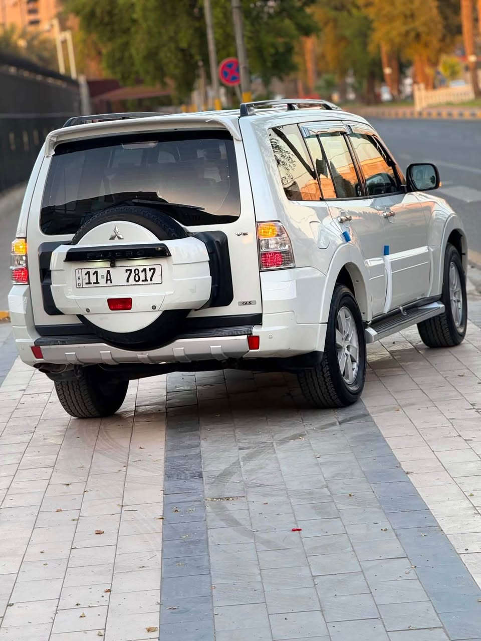 باجيرو 2008  حبتور فول مواصفات لون ابيض صدفي  حجم المحرك 3000رقم  بغداد دولي مميزبدون حادث  سيارة  مكفوله كفاله عامه سياره كلين عله واضع الشركه معروفه خليجي السياره جديده مال جناي فورويل نضام دفلوك كشنات كهربائي اشارة بل مري شفط تحكم ستيرن شاشه اندرويد شاشات خلفيه  اصليه فتحه تبريد ثلاث قطع حساسات خلفيه زاد ثلاجه تخم تاير كير مكينه حداديه خير من الله سياره جديده لوك محرك6السعر123اتصل وبيك خيروتدلل *********** السياره بغداد الكرخ بغداد, العراق
