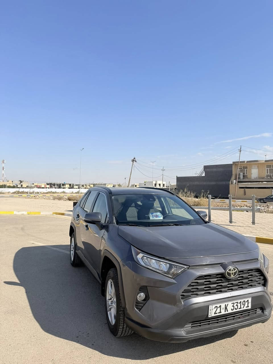 راف فور
موديل:2021
فئه :XLE
فول الأخير 
تبريد 3 قطع 
فتحه سقف
سعر خاص أو تصال ع رقم
***********
