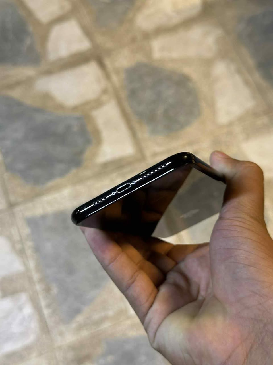 السلام عليكم
متوفر ايفــوטּ اكس ماكس 
نضيف لون اسود مبدل بطاريه فقط كشي شغال فيس ايدي 
مساحتو٢٥٦ حيل مرتب 
٢١٠وبي مجال للطيبين رقمي بي واتساب***********
