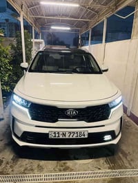 للبيع  كيا سورنتو موديل ٢٠٢١ خليجي  رقم بغداد بسمي ماشية ٩٢ فول مواصفا...