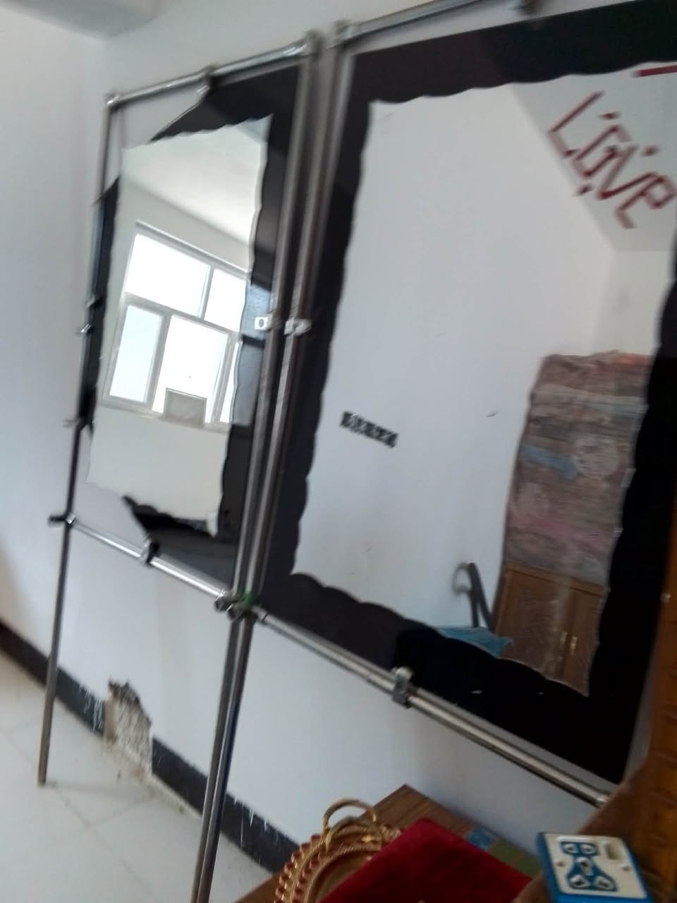 اغراض صالون كلمن وسعره مابيهن شي الشراي يدخل عالخاص


**إذا كنت صاحب هذا الإعلان وتريد حذفه لأي سبب، رجاءا أرسل رسالة إلى الدعم الفني**