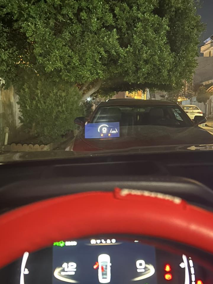 السلام عليكم
هافال جوليان 2022 لون احمر 
فوول فول مواصفات اعلى فئة بالمواصفات القوية
فوول رادارات و استشعارات وكامرات ذكية وحساسات
دشبول شاشة ديجتال
نظام الاصطفاف الذاتي Auto Park
سقف بانوراما
داتا شو ( شاشة عرض كيلو متر في الجامه)
داخل كشنات والدشبول والابواب جلد احمر مميز جداً
بيها صبغ قطعة وحدة البونيد اثر طخه خفيفه هنا في اربيل فقط بدون اير باك ولادواخل شرط الفحص ، سونار موجود
السيارة طالعة من شركة هافال وبيها ضمان على المحرك والكير 
محرك ١٥٠٠ توربو
رقم اربيل دولي الجديد + هزة و سنوية جديد
السيارة ماشيه ٧٨ الف كيلو
السيارة جديدة جداً مابيها نواقص ابداً

مكان السيارة اربيل
السعر ١٤٠ ورقة وبيها مجال بسيط
للتواصل واتس اب
***********
