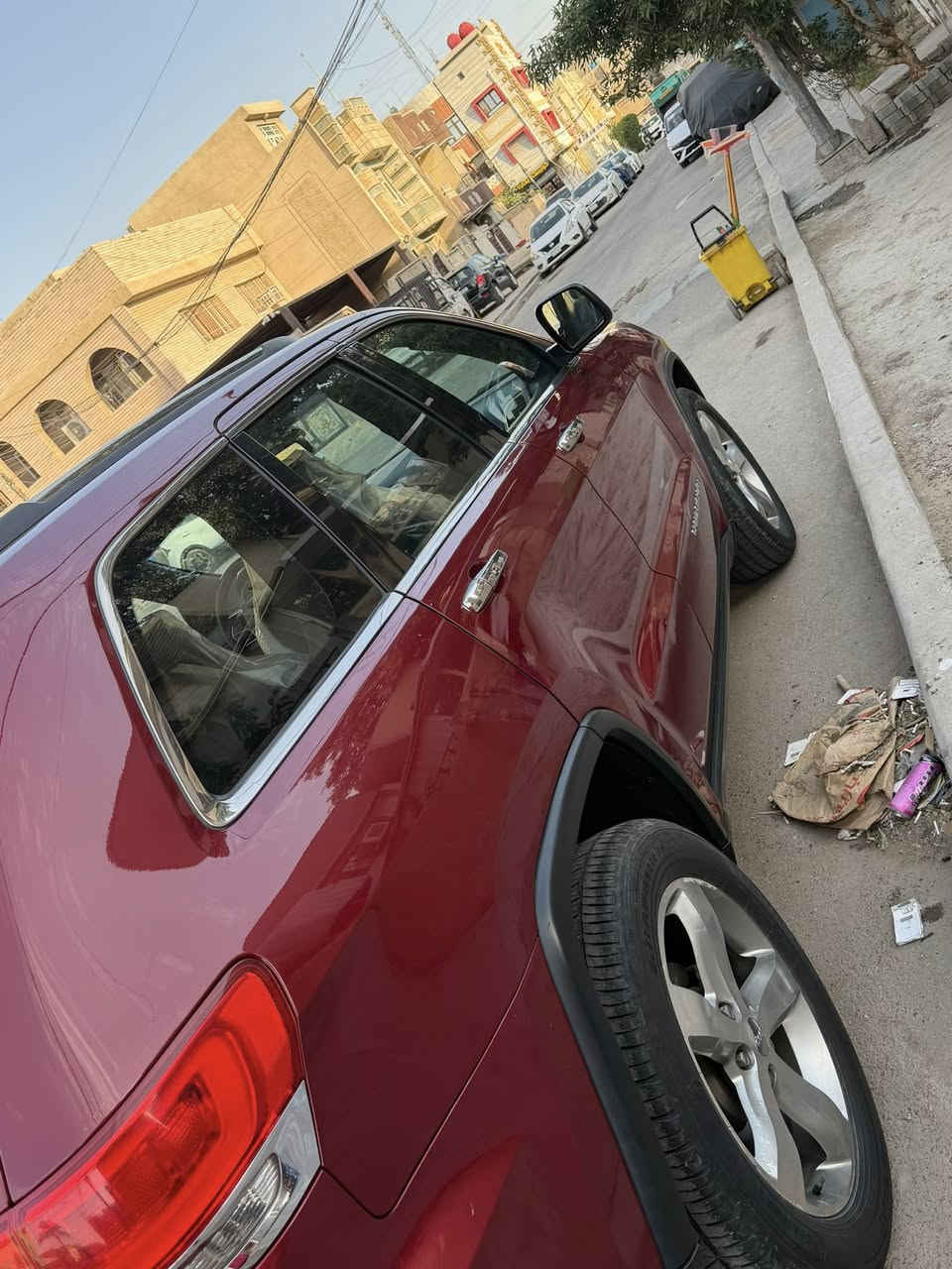 Jeep limited 2015

بدون حادث تقرير مياة امطار 

جيب لمتدد 2014 ماشية 77 الف 
مواصفات : 

-محرك 3600 

-بصمة تشغيل مع بصمة ابواب

- فتحة سقف 

-تشغيل عن بعد 

-كراسي جلد

-كراسي كهرباء

-كراسي امامي تدفئة تبريد الخلفي تدفئة

-كرسي خزن ميموري

-جنطة كهرباء

-شفتات ستيرن تبترونك

-شاشة كبيرة مع كامرة خلفية

-حساسات حلفية

-مري كهرباء مع اشاير بالمري

-تحكمات ستيرن

-منظومة زينون عالي ناصي 

وباقي مواصفات معروفة 

سيارة جديدة بالواقع احلى من صور جاهزة بدون اي نواقص 

مكاني بغداد سعر 200 ورقه 

هاتف / ***********
