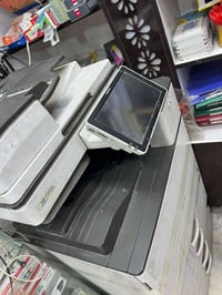 طابعة نضيفة للبيع للتواصل عبر الوتساب 07724105098