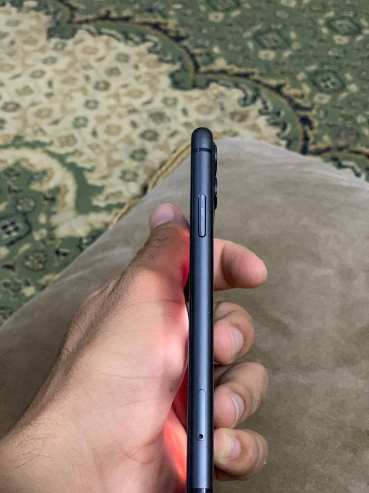 السلام عليكم ايفون١١
بطارية 🔋 ٩٣
بلادي  جهاز ما مفتوح بس بصمة الوجه وكفت قبل سبوع 
السعر٣٠٠ مكاني بغداد 
***********واتساب
