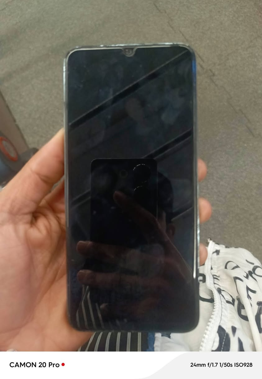 للبيع TECno SPEAK 10C
ذكراته ١٢٨
بطاريه 5000
جهاز نضيف 
سعره 80الف وبي مجال كلش قليل
***********
