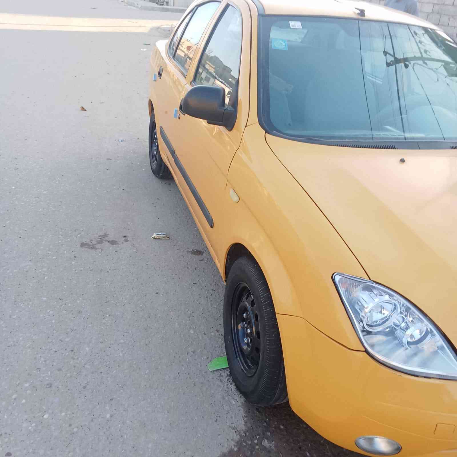 السلام عليكم.    مكلف بالنشر 
طيبه 2015 السياره مكفوله وجاهزه مابيها اي نواقص  
كير مكينه صدر تبريد كله جاهز    مكان بغداد الامين 
السعر 37 بيها مجال     للاستفسار ‭٠٧٧٣ ٣٤٨ ١٨٧٥‬
