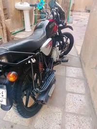 دراجه للبيع بوكسر موديل 2022 رقم وسنويه تنهتي السنويه ب2028 السعر :175...