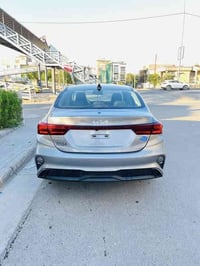 فورتي24 منفيس   بأسمي السيارة حادثها جاملغ مبدل وربع البنيد صبغ فقط ما...