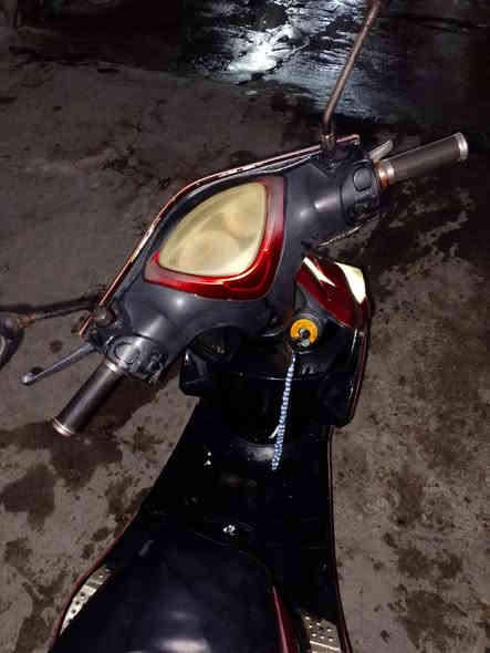 دراجه للبيع مكلف بلنشر ٢٥٠ الموشراي ليخابر اخو الجديد ***********
