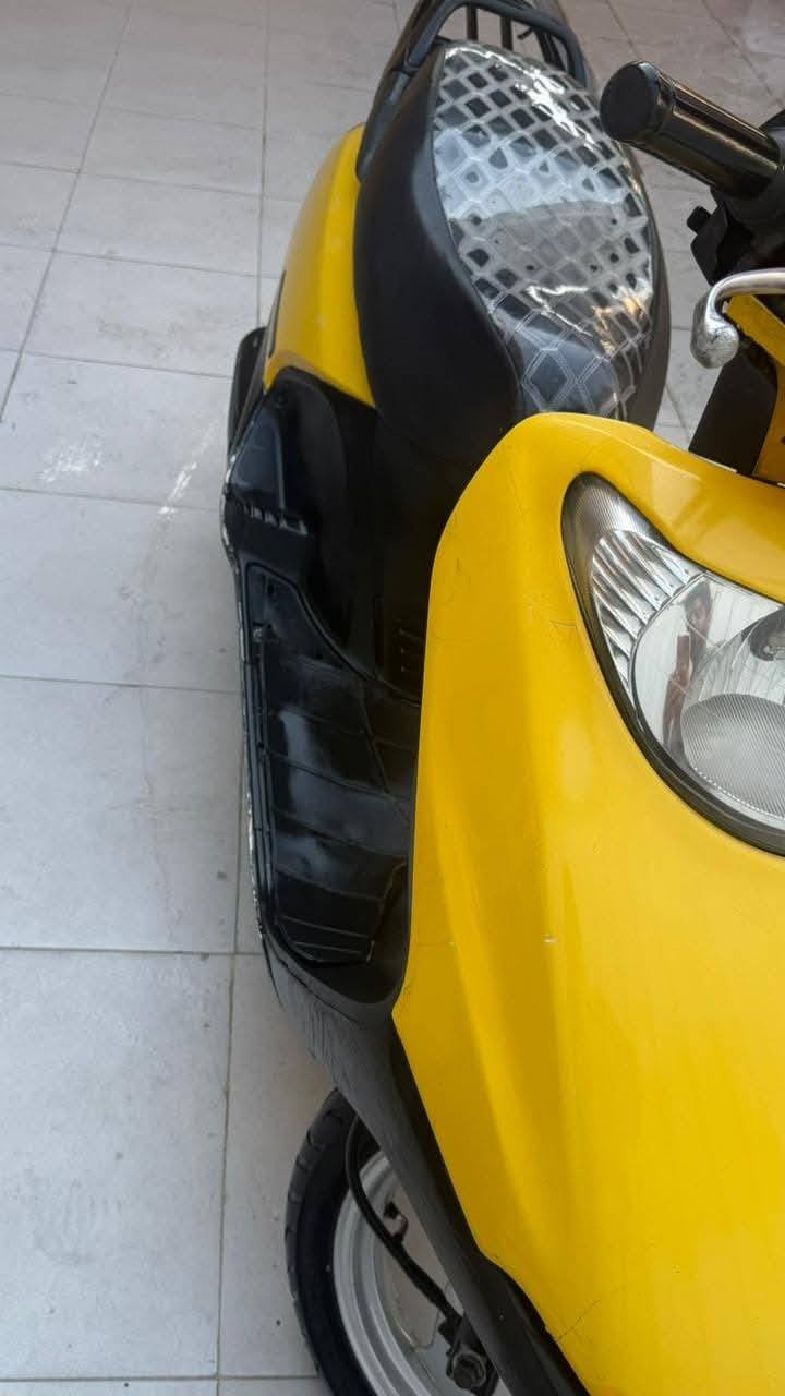 سلام عليكم سبيسي ياباني مبدل فقط ولفات مكينة ناعمة 
للبيع او مراوس 
سعر 600 و بيها مجال 
مكاني بغداد الحرية 
***********
