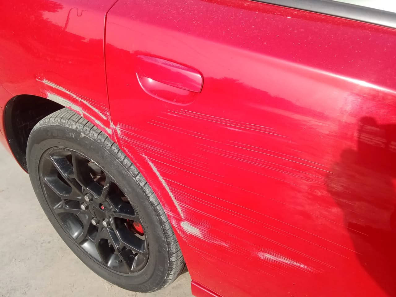 سلام عليكم جارجر موديل ١٥ كفاله حادثه من امريكا فقط دعامية اماميه بالعراق ذني الطخات اتصال با رقم ***********
