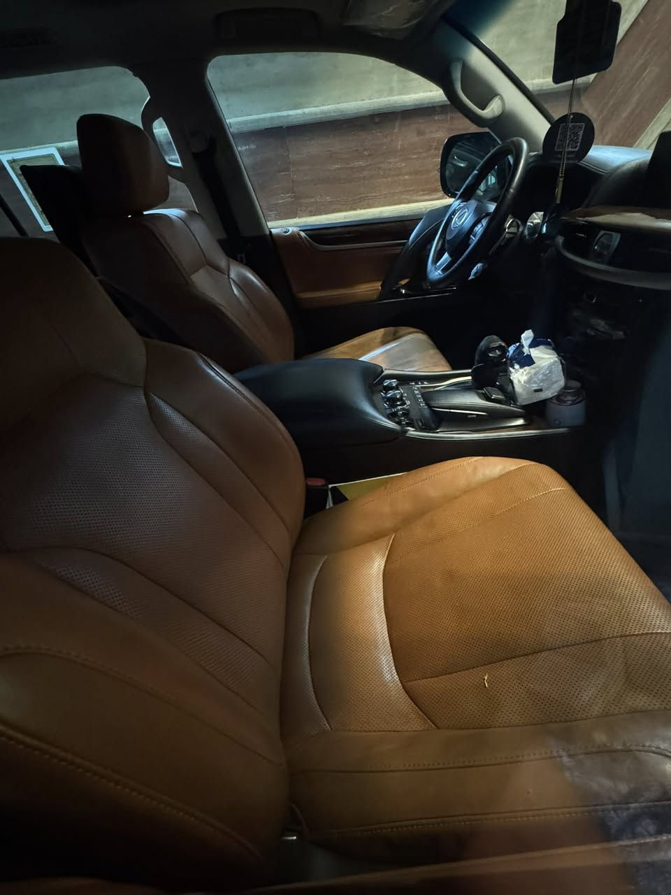 موديل 2020
الكزاز فوال موصفات بريم اصل
ماشيه 55الف
سيار مغلفه بل كامل 
كفاله عامه من كلشي 
مكانها بغداد

‭0770 828 4381‬
