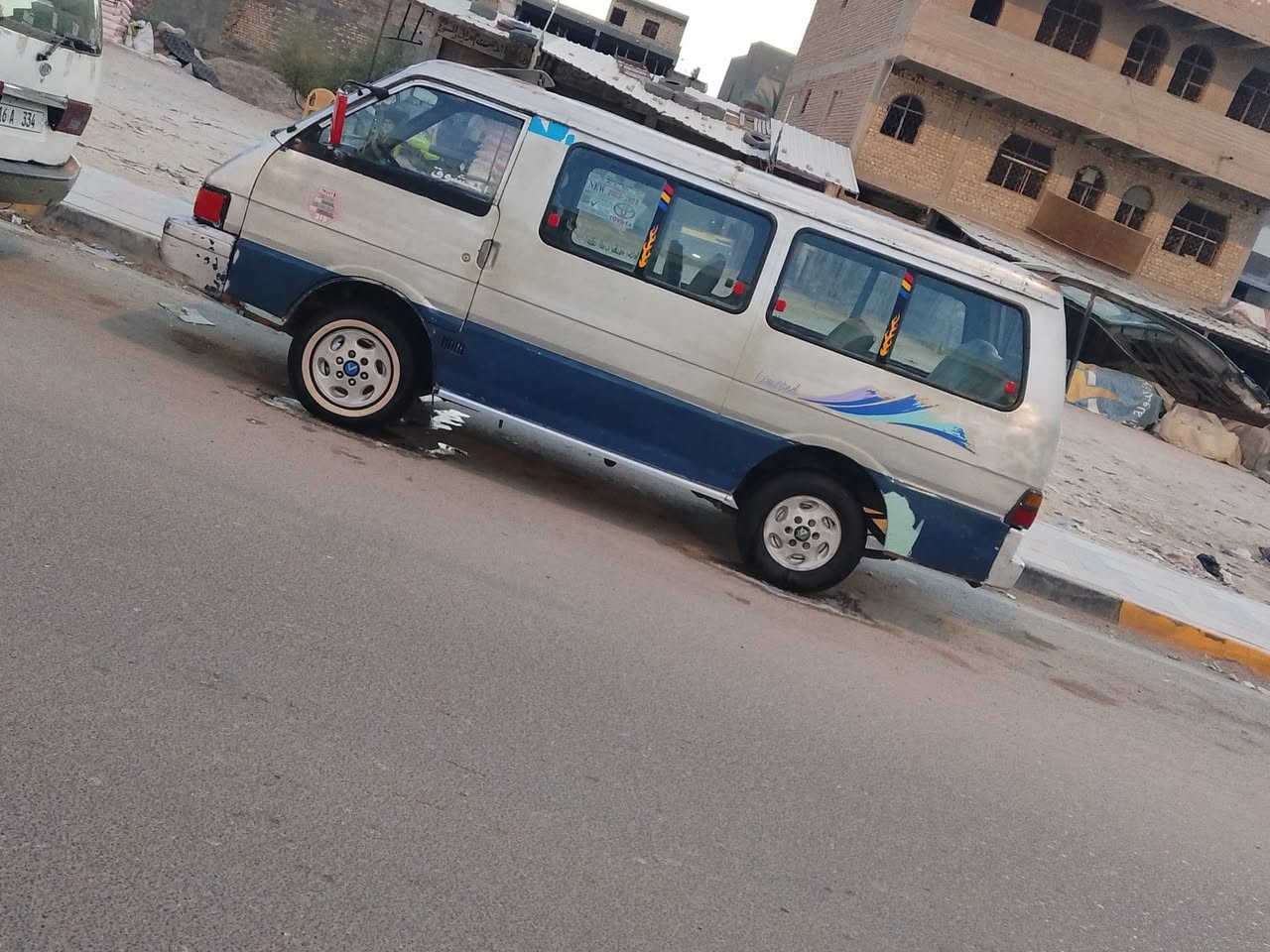 كيه بسته للبيع مكينه كير حداديه تخم تاير دوشمه كهرابايات مصفره هيه غرامه وكاله فقط مكاني سماوه السعر 33 وبيه مجال ***********
